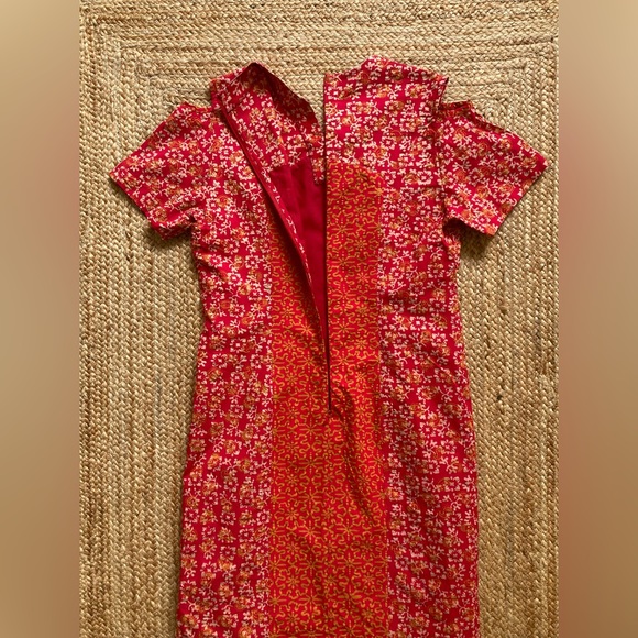 Red Dress - Batik Print Size M - Picture 4 of 16